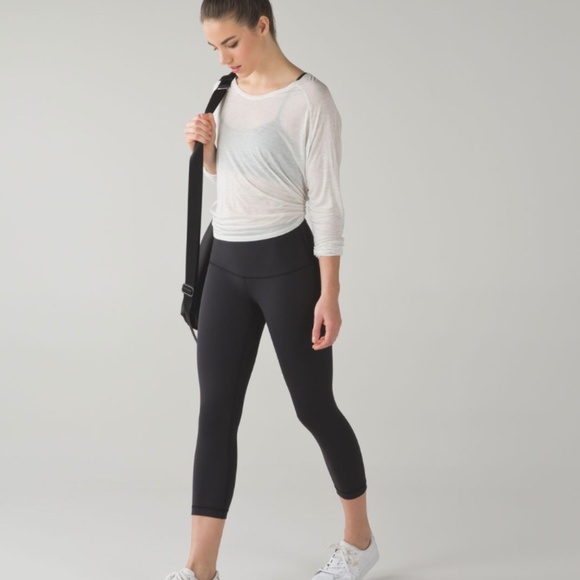 Lululemon Wunder Under Crop 21" Hi-Rise (Size 2) - Picture 2 of 10